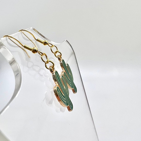 Plant Earrings - Cactus Earrings - Succulent Earrings - Floral Earrings - Picture 3 of 10